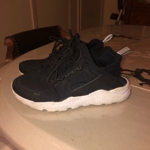 Nike Women's Air Huarache Ultra Running Shoe